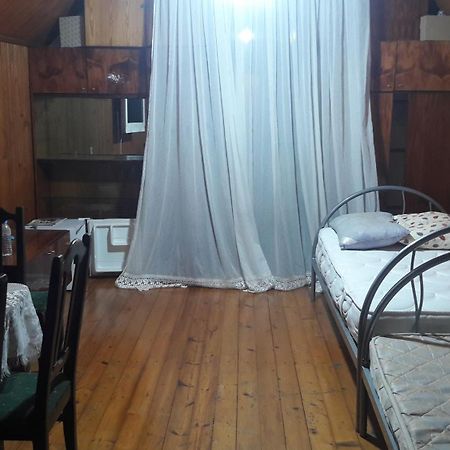 Gostevoi Dom Batumi. Hotel Екстериор снимка