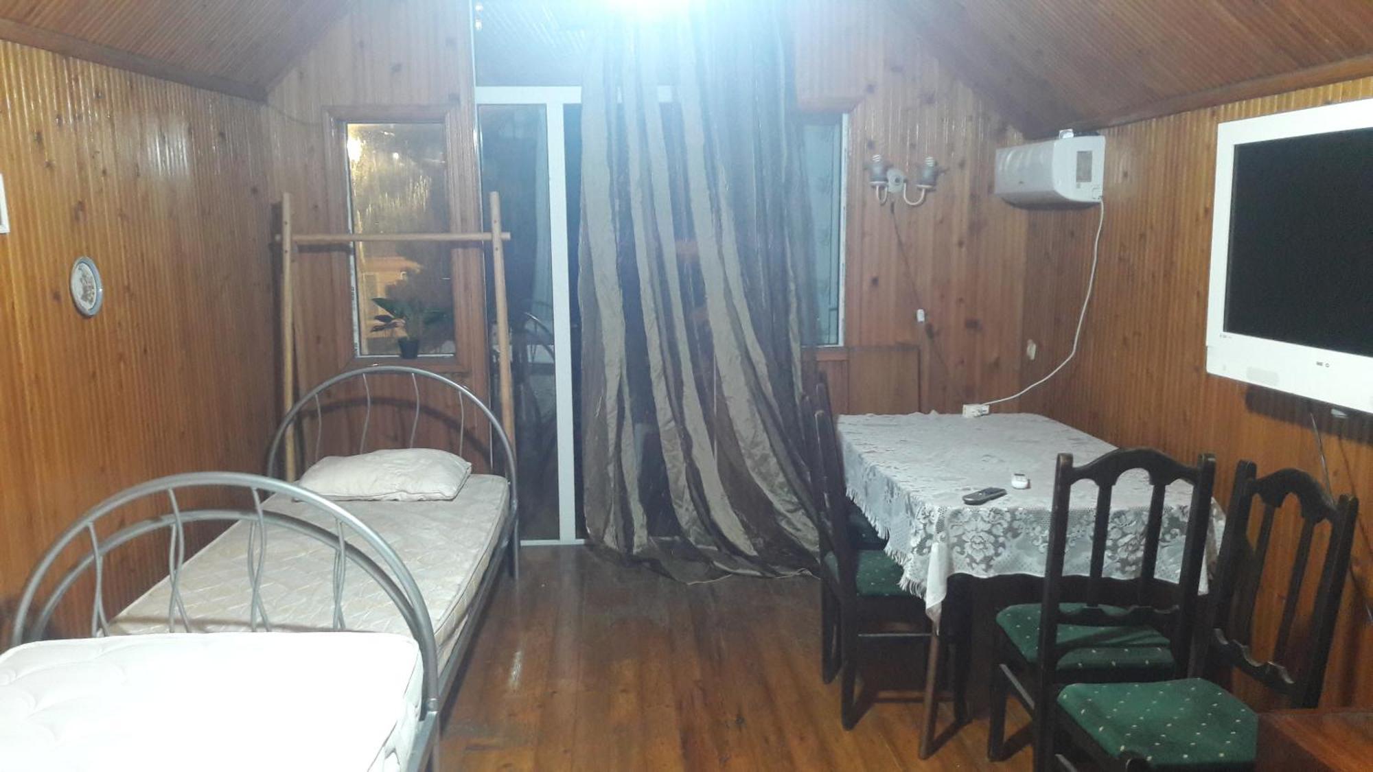 Gostevoi Dom Batumi. Hotel Екстериор снимка